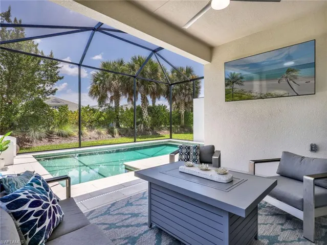 9040 Saint Lucia Dr, Naples, Florida 34114