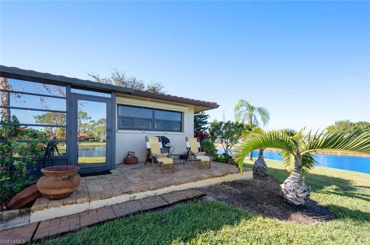 2065 Pine Isle LN # 2065, NAPLES FL 34112