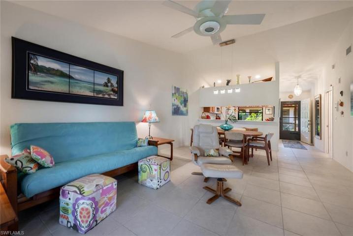2065 Pine Isle LN # 2065, NAPLES FL 34112