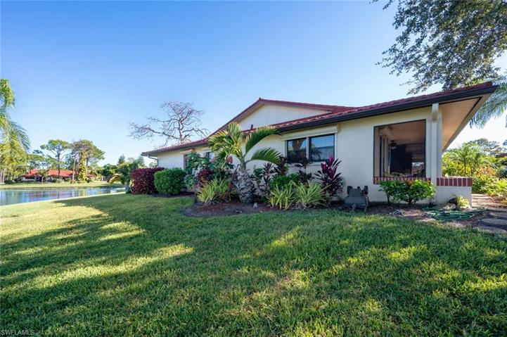 2065 Pine Isle LN # 2065, NAPLES FL 34112