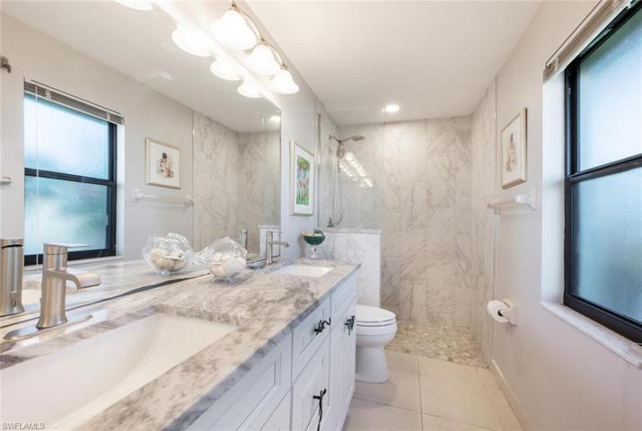 2065 Pine Isle LN # 2065, NAPLES FL 34112