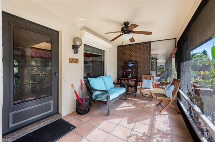 2065 Pine Isle LN # 2065, NAPLES FL 34112
