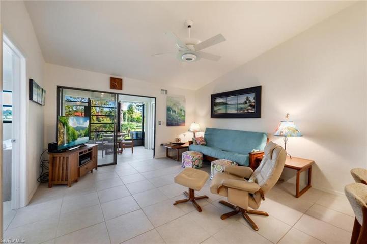 2065 Pine Isle LN # 2065, NAPLES FL 34112