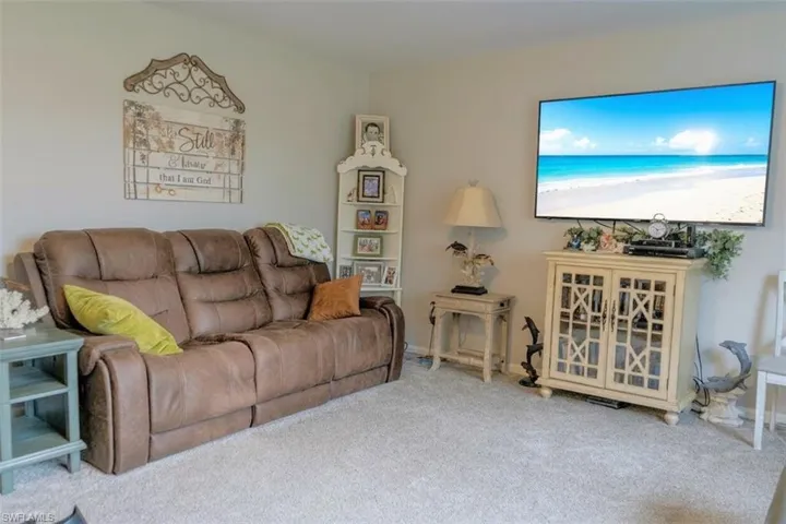 4016 E Sunflower Cir, Labelle, Florida 33935