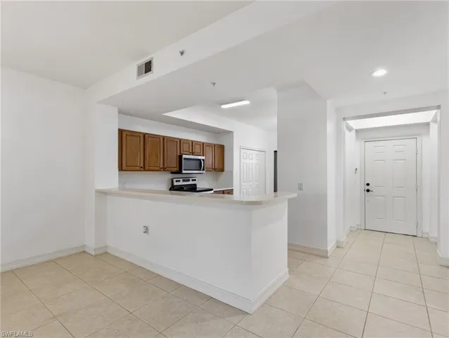 20930 Island Sound Cir 204, Estero, Florida 33928