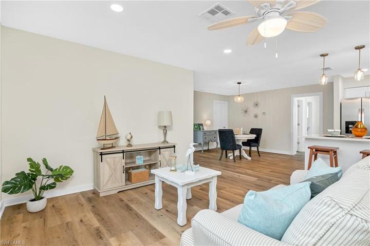 12509 Davis BLVD, FORT MYERS FL 33905