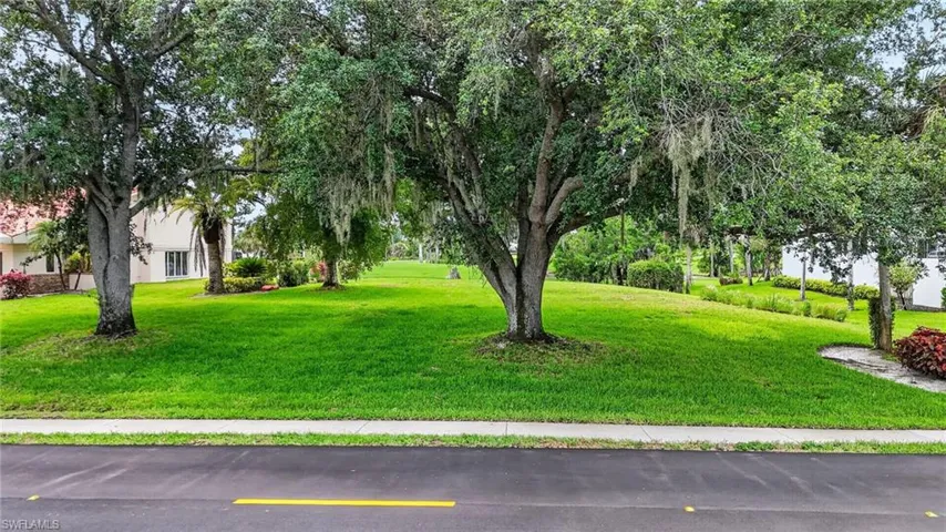 16047 Forest Oaks Dr, Fort Myers, Florida 33908