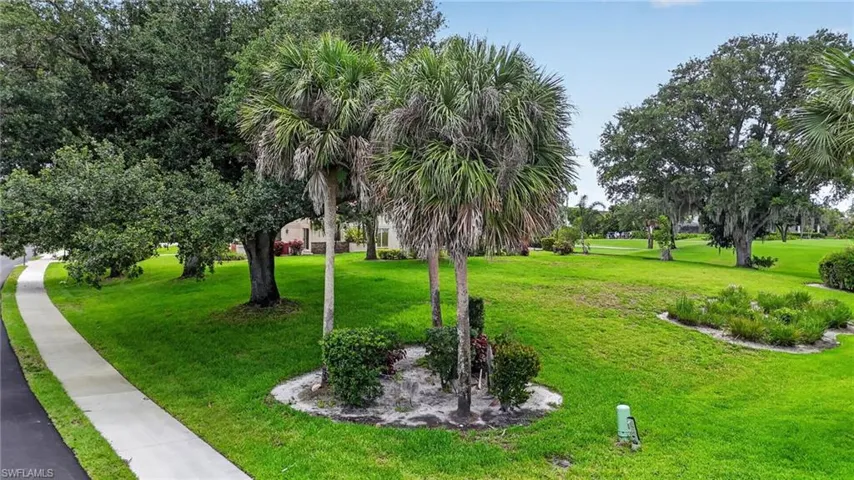 16047 Forest Oaks Dr, Fort Myers, Florida 33908