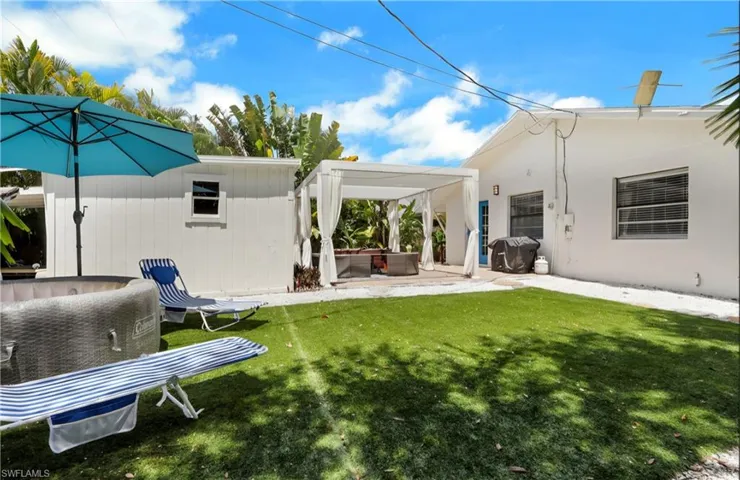 862  95th N AVE, Naples, FL 34108