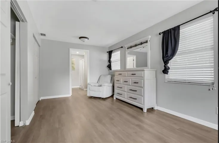 862  95th N AVE, Naples, FL 34108