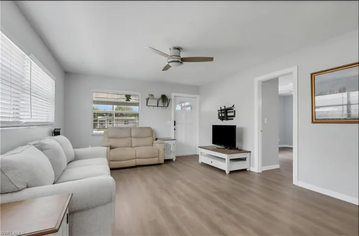 862  95th N AVE, Naples, FL 34108