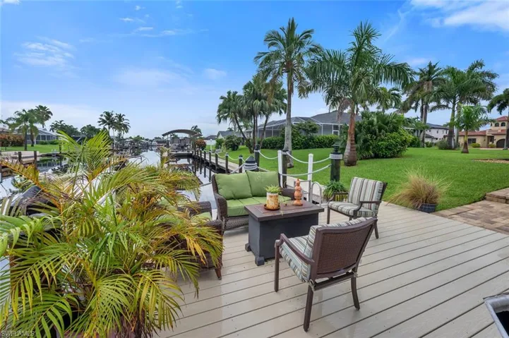 Sitting area at dock