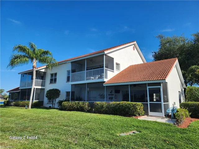 601  Windsor  SQ, Naples, FL 34104