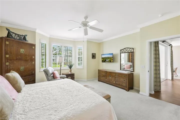 2180  Hawksridge  DR, Naples, FL 34105