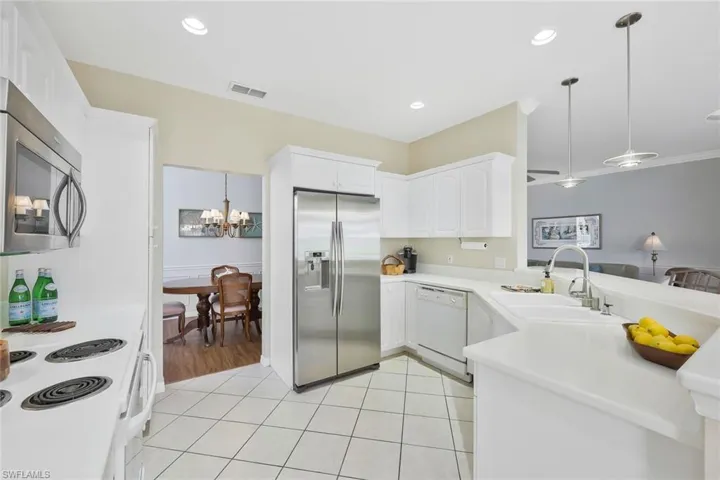 2180  Hawksridge  DR, Naples, FL 34105