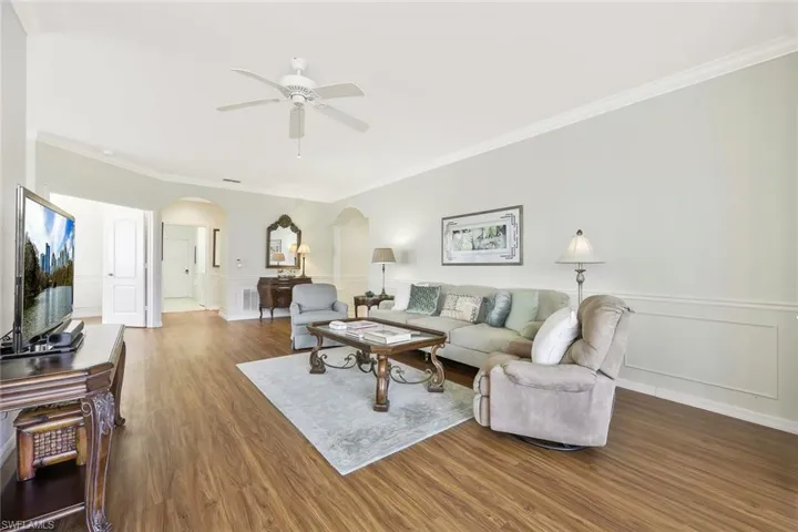 2180  Hawksridge  DR, Naples, FL 34105
