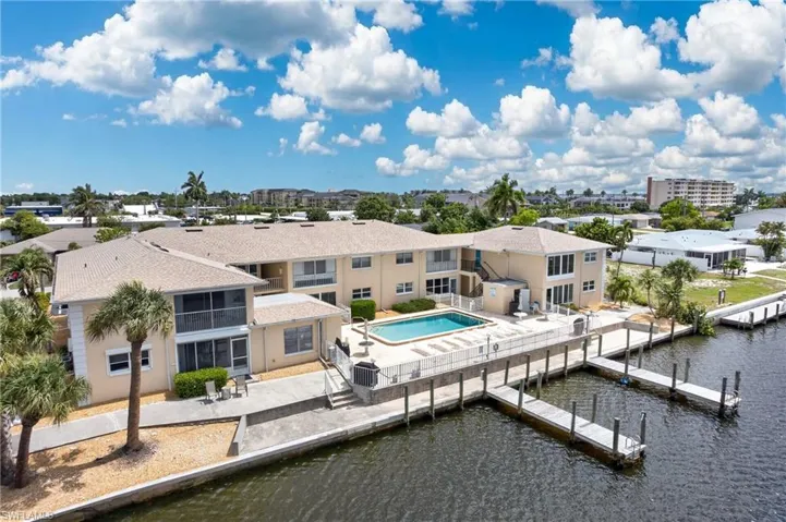 1714 Bikini Ct 105, Cape Coral, Florida 33904