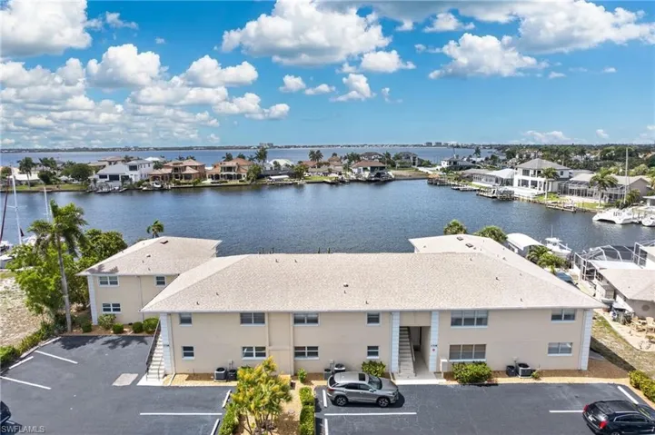 1714  Bikini  CT, Cape Coral, FL 33904