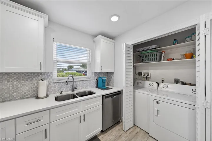 1714  Bikini  CT, Cape Coral, FL 33904