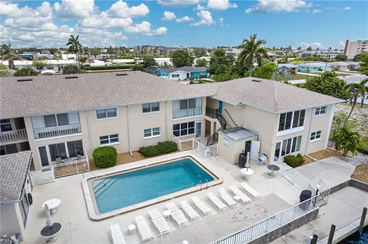 1714 Bikini Ct 105, Cape Coral, Florida 33904