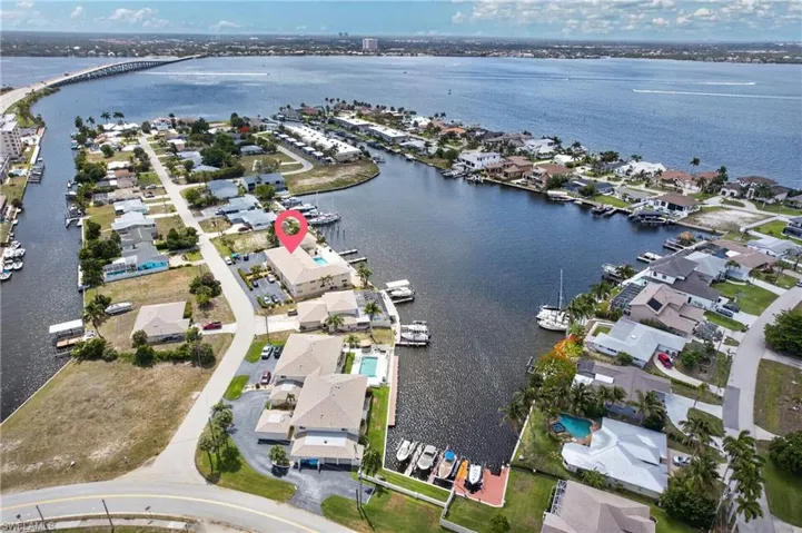 1714 Bikini Ct 105, Cape Coral, Florida 33904