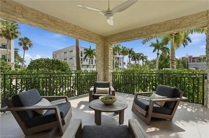 1130 3rd Ave S 109, Naples, Florida 34102
