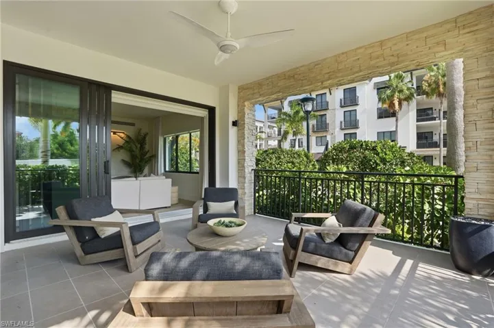 1130 3rd Ave S 109, Naples, Florida 34102
