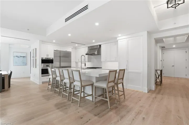 1130 3rd Ave S 109, Naples, Florida 34102