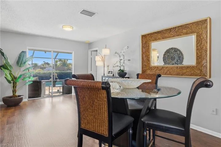 4047  Country Club  BLVD, Cape Coral, FL 33904