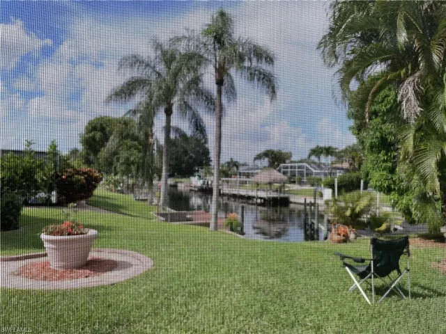 4047  Country Club  BLVD, Cape Coral, FL 33904
