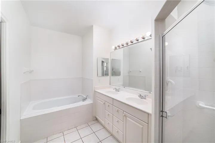 8092 Sanctuary Dr 1, Naples, Florida 34104