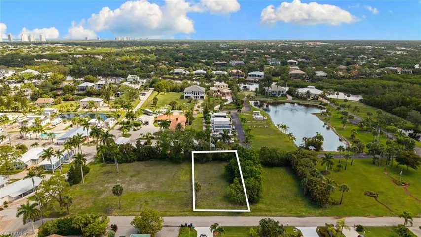 3090 Pine Tree Dr, Bonita Springs, Florida 34134