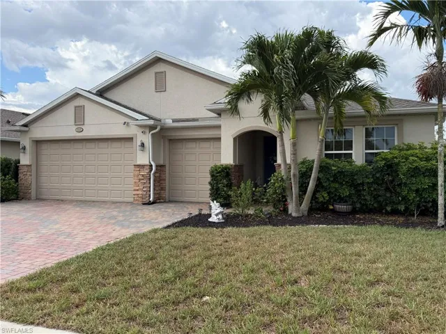 3115 Amadora Cir, Cape Coral, Florida 33909