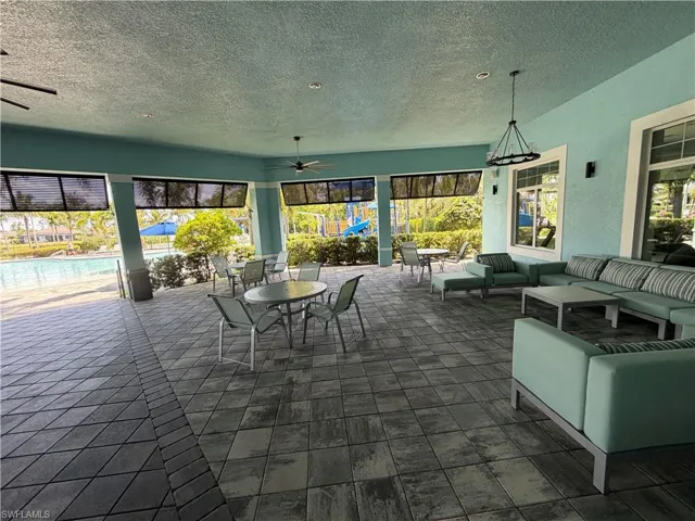 3115 Amadora Cir, Cape Coral, Florida 33909