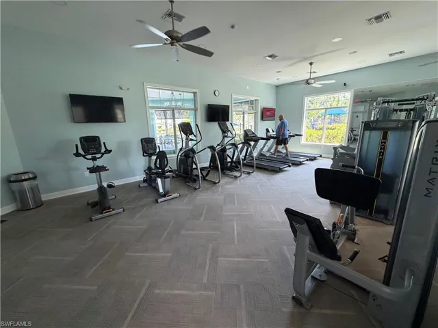 3115 Amadora Cir, Cape Coral, Florida 33909