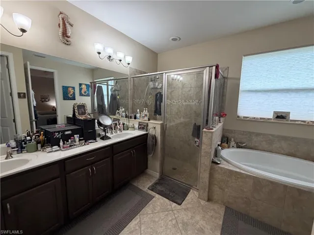 3115  Amadora  CIR, Cape Coral, FL 33909