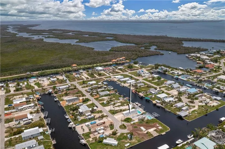 Minutes to some of the best fishing in the World!!!