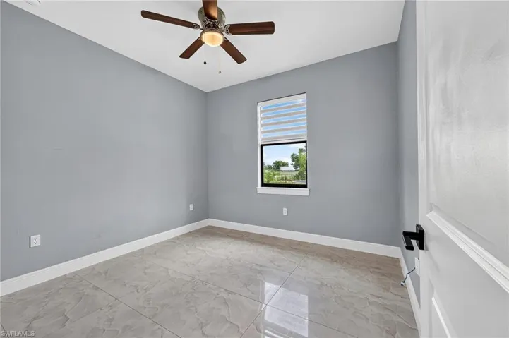 3931 64th Ave Ne, Naples, Florida 34120