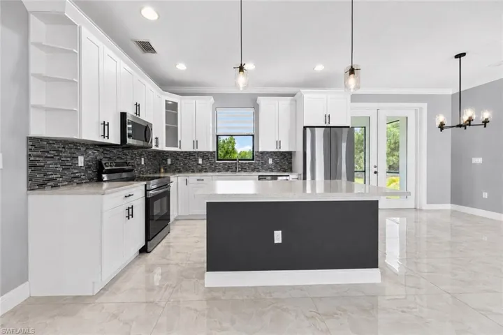 3931 64th Ave Ne, Naples, Florida 34120