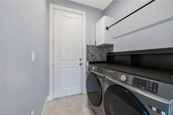 3931 64th Ave Ne, Naples, Florida 34120