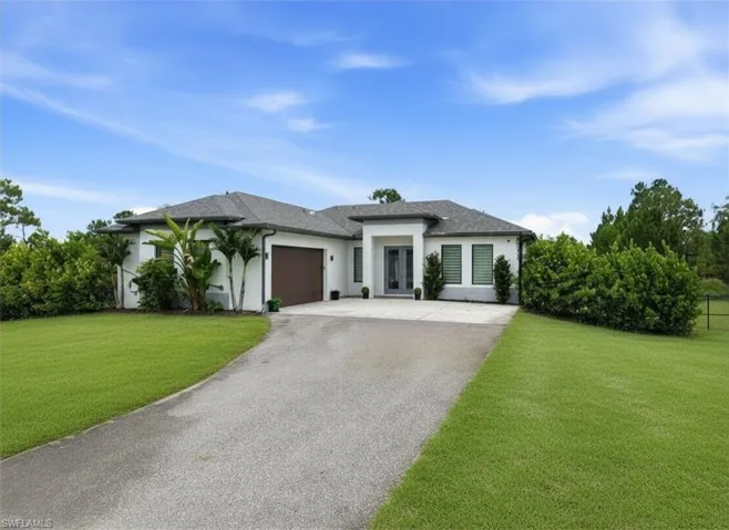 3931 64th Ave Ne, Naples, Florida 34120