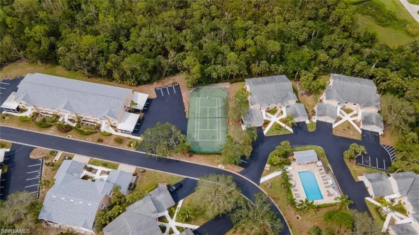 760 Wiggins Lake Dr 205, Naples, Florida 34110
