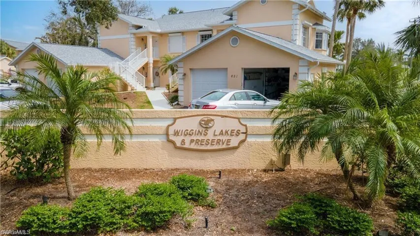 760 Wiggins Lake Dr 205, Naples, Florida 34110