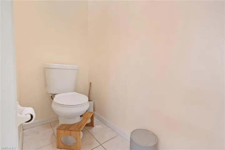 8285 Silver Birch Way, Lehigh Acres, Florida 33971
