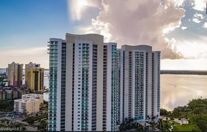 3000  Oasis Grand  BLVD, Fort Myers, FL 33916