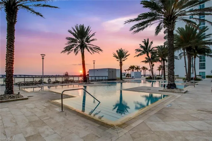 3000  Oasis Grand  BLVD, Fort Myers, FL 33916