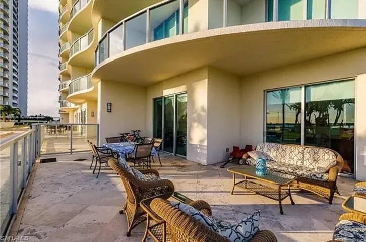 3000  Oasis Grand  BLVD, Fort Myers, FL 33916