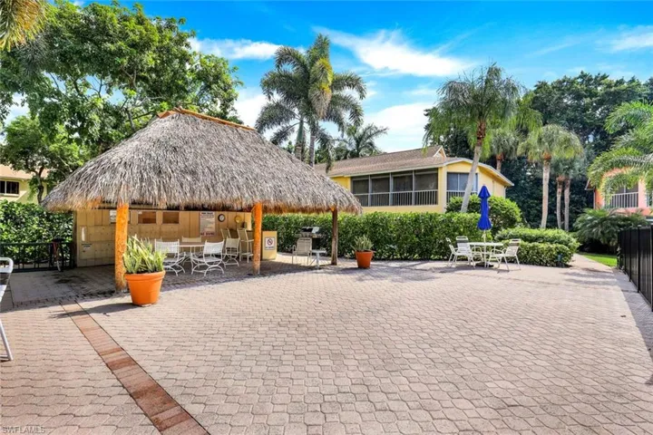 3200 Binnacle Dr B4, Naples, Florida 34103