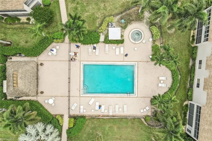 3200 Binnacle Dr B4, Naples, Florida 34103