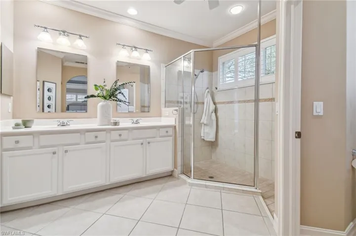 1623  Cayman  CT, Naples, FL 34119